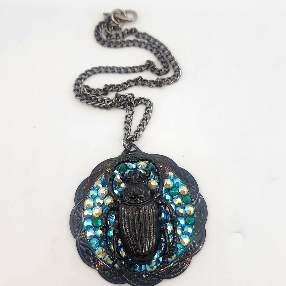 GREEN COMBO BEETLE RHINESTONE MEDALLION